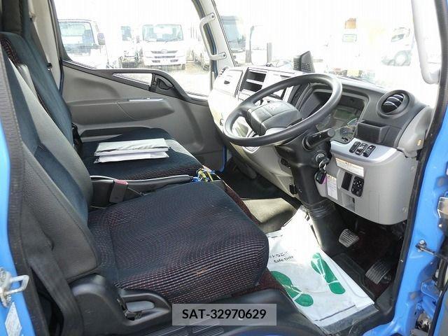 Mitsubishi CANTER 2019-10 373194-11