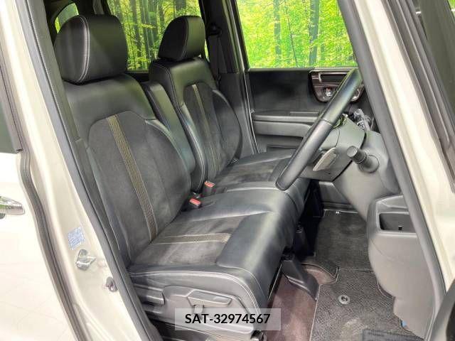 Honda N BOX CUSTOM 2019-02 224097-8