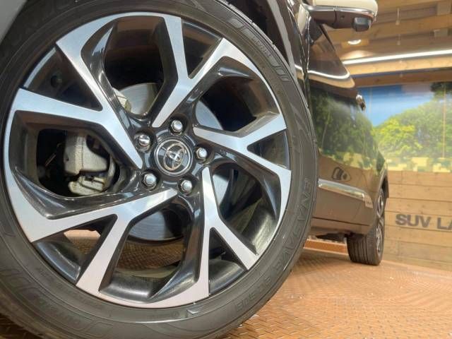 Toyota C-HR 2018-02 182379-14