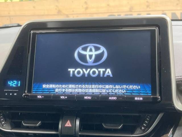Toyota C-HR 2018-02 182379-2