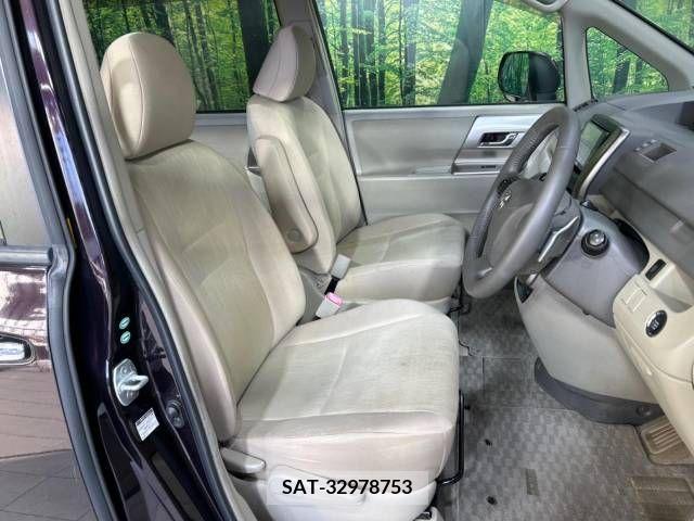 Toyota NOAH 2011-11 321344-9
