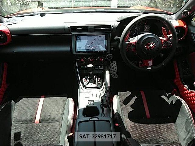 Toyota 86 2021-12 245702-1
