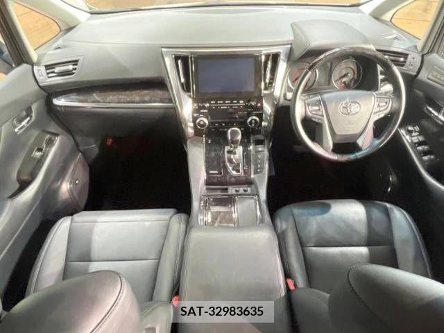 Toyota ALPHARD 2018-09 258852-1