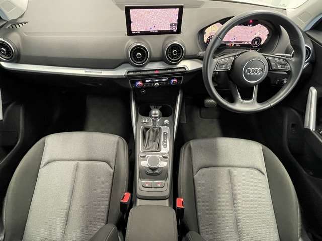 Audi Q2 2018-12 11396-8