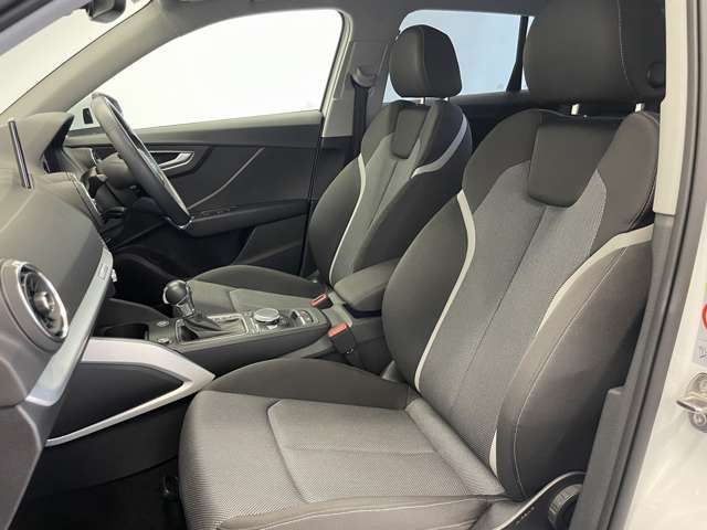Audi Q2 2018-12 11396-17