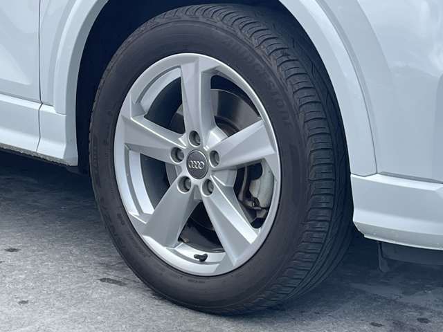 Audi Q2 2018-12 11396-10