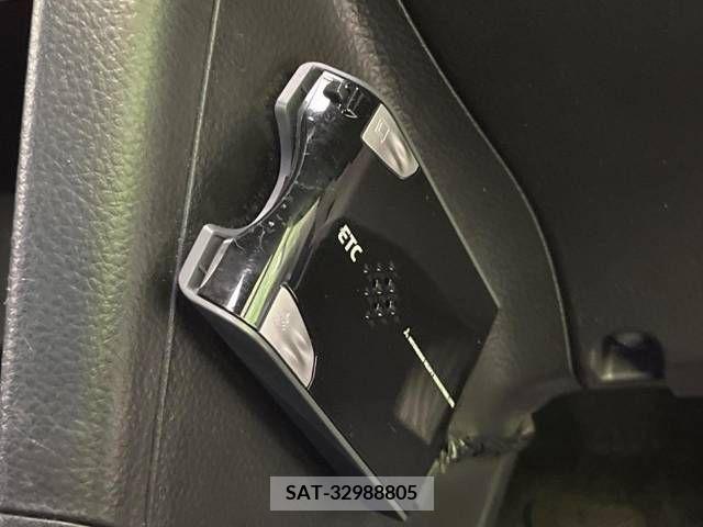 Suzuki SWIFT 2012-06 320903-4