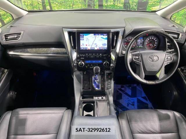 Toyota ALPHARD 2018-05 246126-1