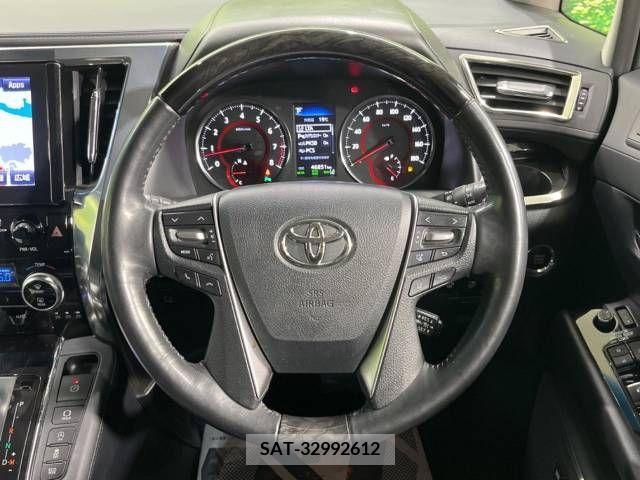 Toyota ALPHARD 2018-05 246126-11