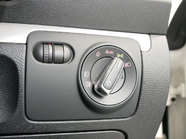 VolksWagen SCIROCCO 2010-01 184413-25