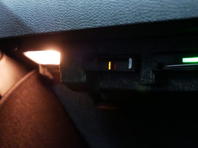 VolksWagen SCIROCCO 2010-01 184413-27