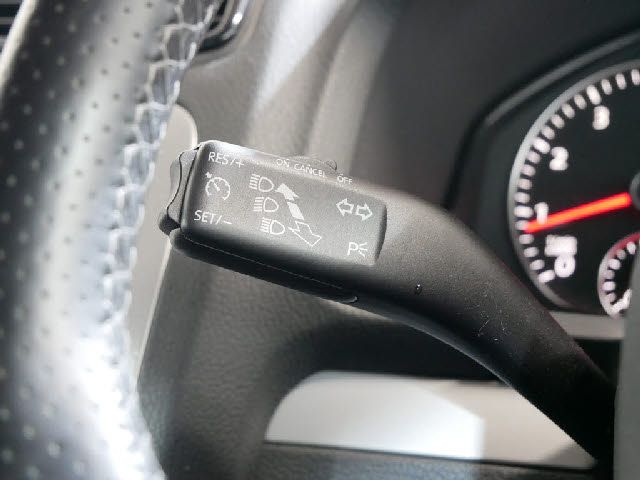 VolksWagen SCIROCCO 2010-01 184413-8