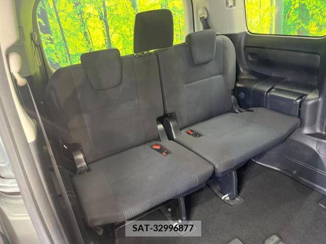 Toyota VOXY 2015-07 394993-10