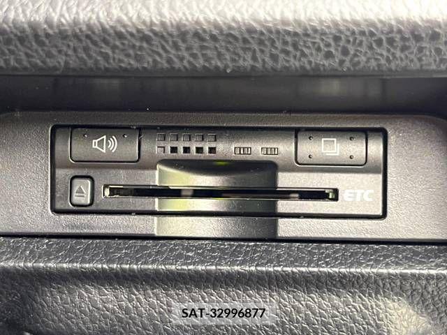 Toyota VOXY 2015-07 394993-7