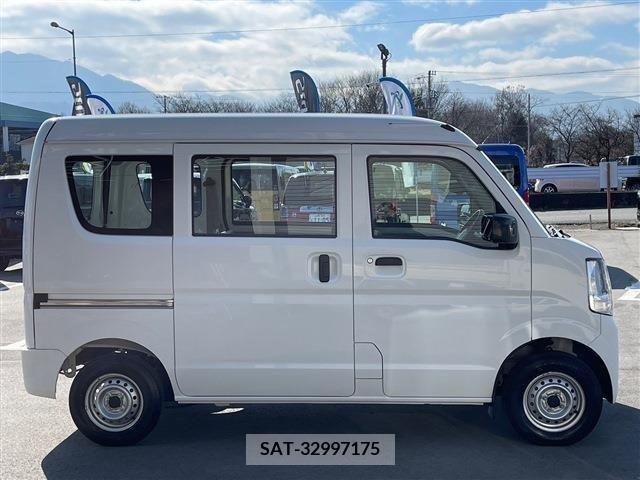 Suzuki EVERY 2021-02 209336-3