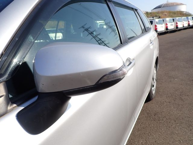 Toyota COROLLA FIELDER 2018-11 189680-3