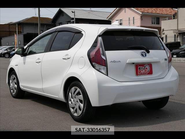 Toyota AQUA 2015-06 291826-13