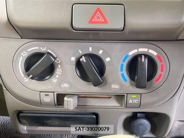 Nissan PINO 2009-06 305300-5