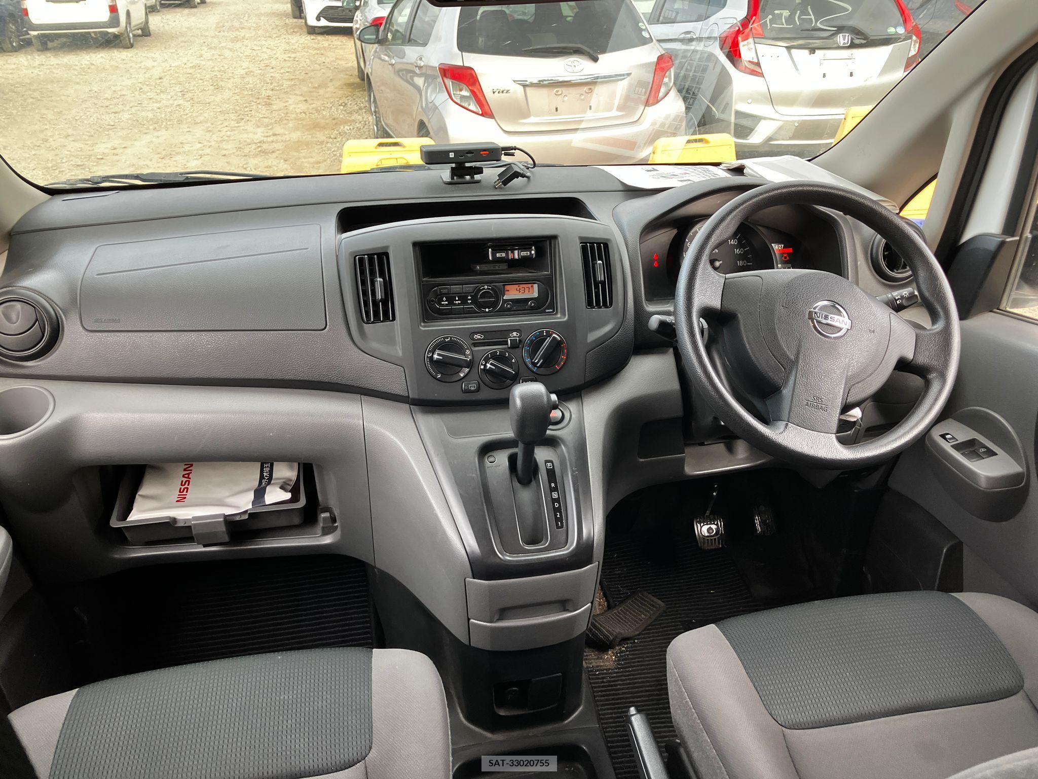 Nissan E-NV200 VAN 2019-03 258244-12