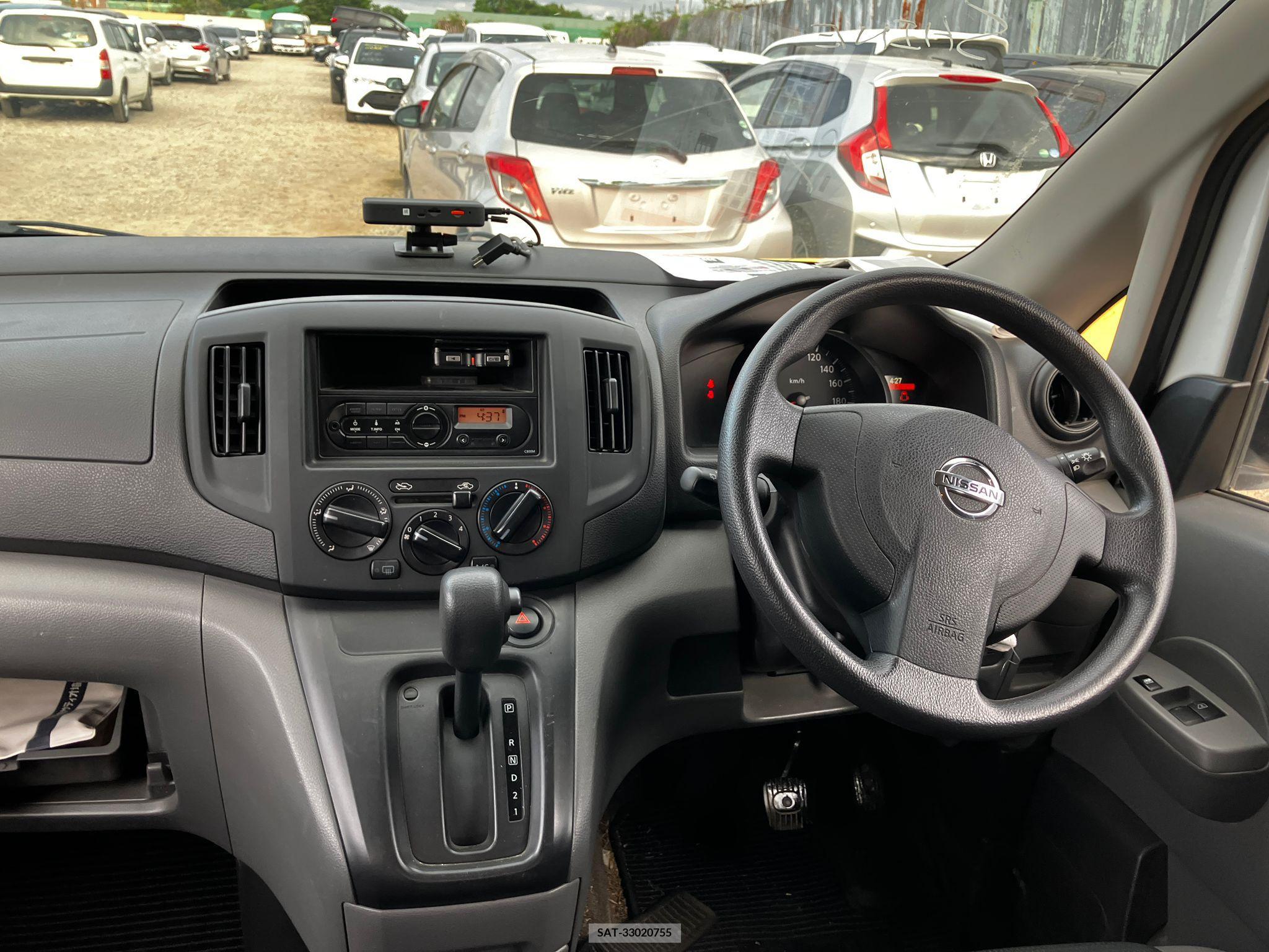 Nissan E-NV200 VAN 2019-03 258244-13