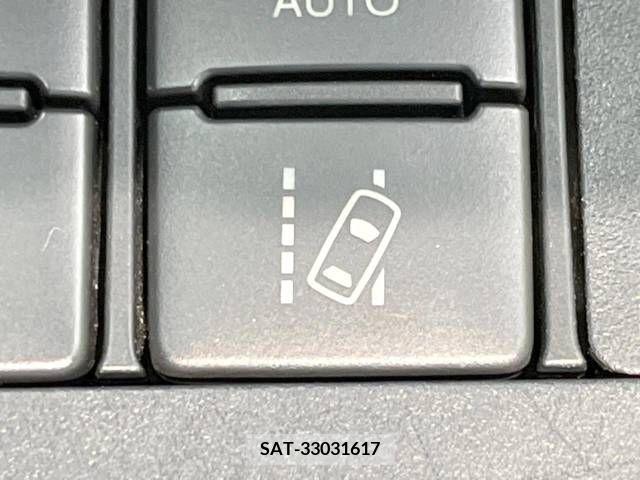 Toyota SIENTA 2018-07 394049-7