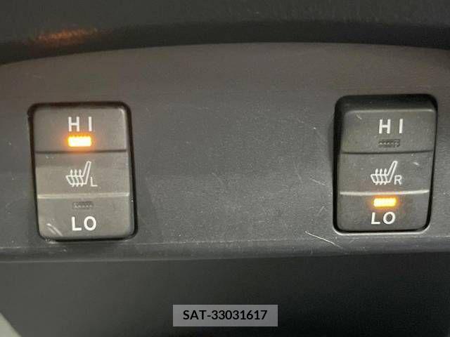 Toyota SIENTA 2018-07 394049-6