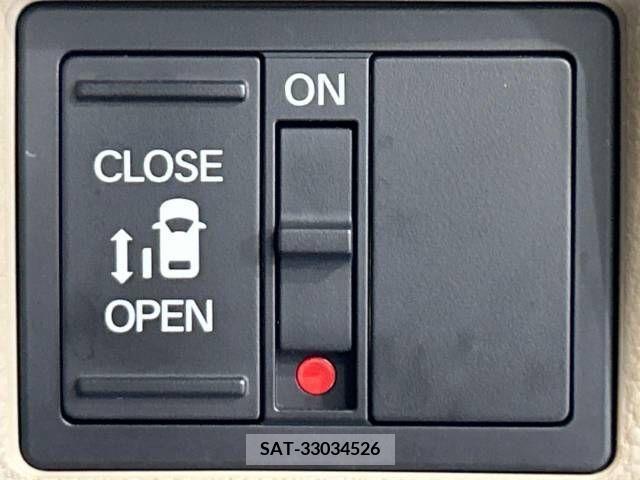 Honda N BOX 2019-05 341328-5