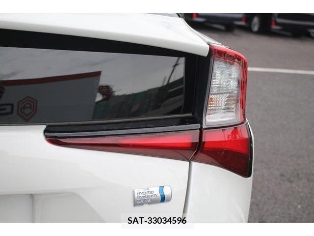 Toyota PRIUS 2019-01 283073-13