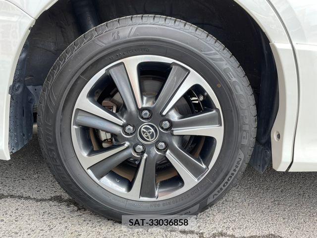 Toyota NOAH 2018-02 201488-5