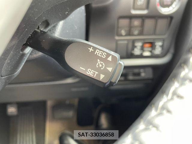 Toyota NOAH 2018-02 201488-13