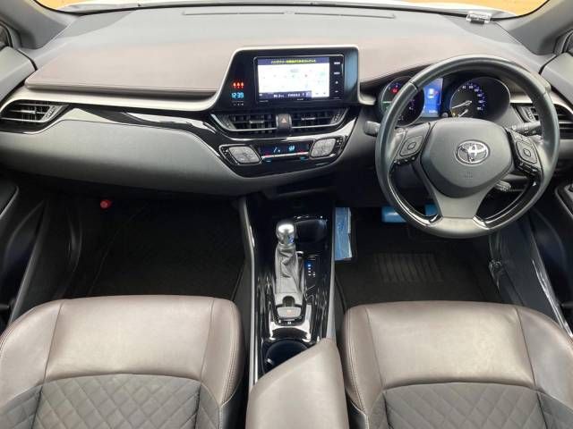 Toyota C-HR 2017-09 25297-1