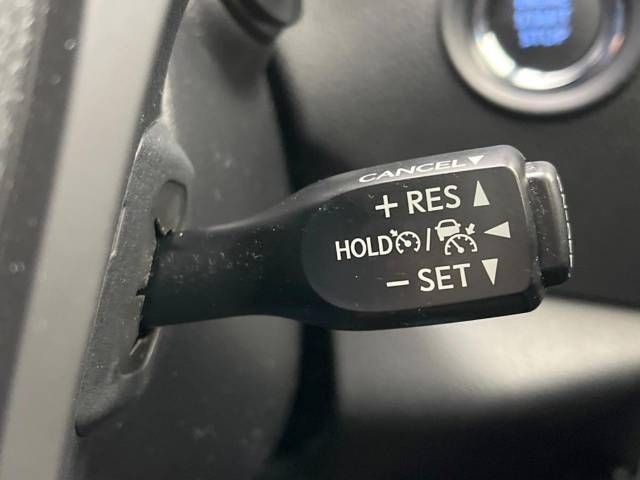 Toyota C-HR 2017-09 25297-4