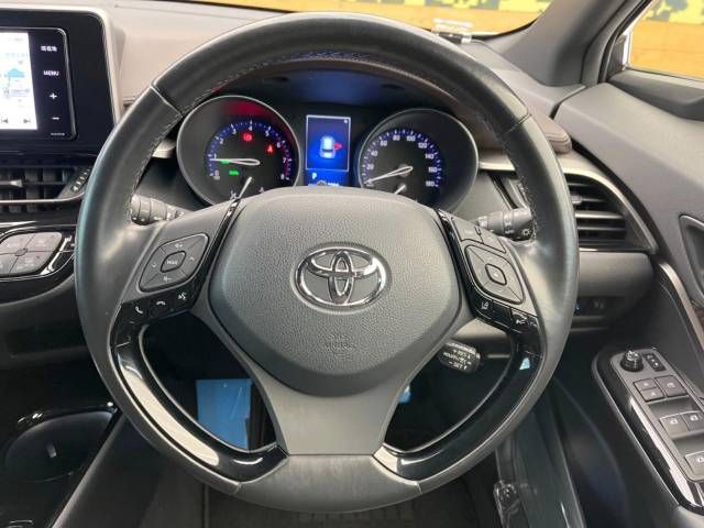 Toyota C-HR 2017-09 25297-10