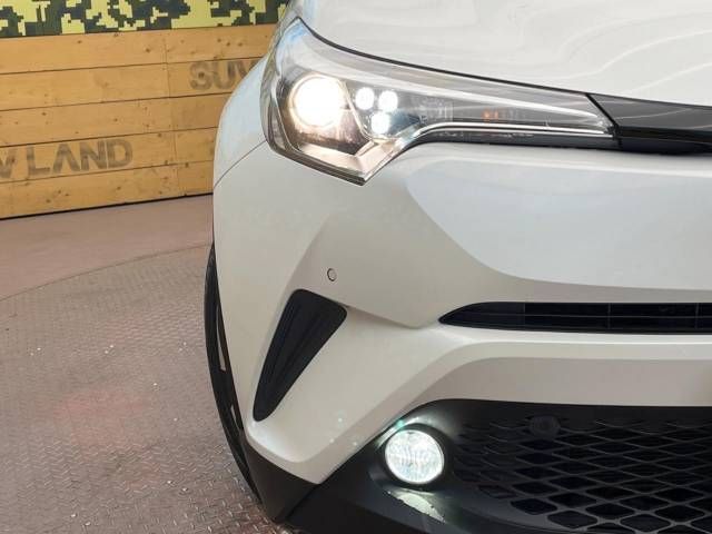 Toyota C-HR 2017-09 25297-11