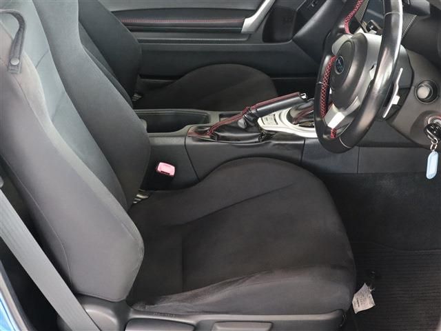 Subaru BRZ 2016-12 194954-11