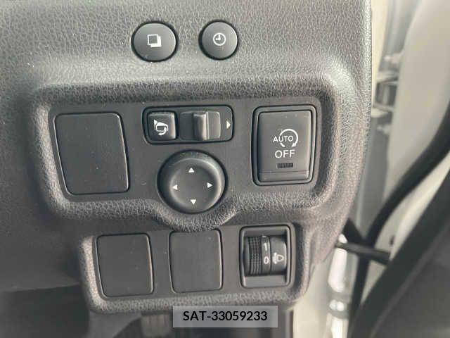Nissan NOTE 2012-10 302285-5