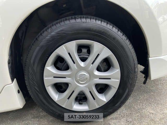 Nissan NOTE 2012-10 302285-3