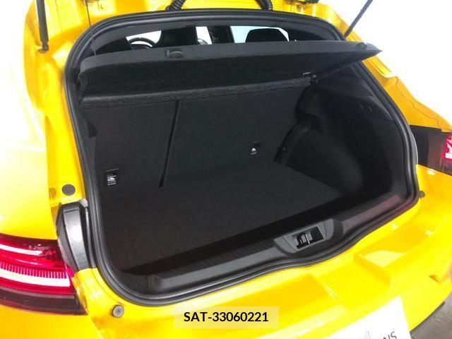 Renault MEGANE 2021-07 221856-14