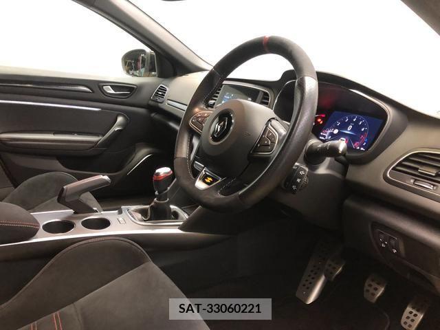 Renault MEGANE 2021-07 221856-1