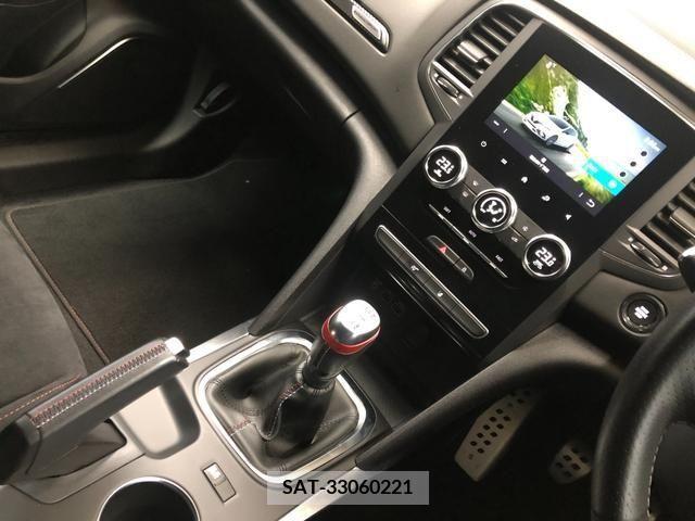 Renault MEGANE 2021-07 221856-11