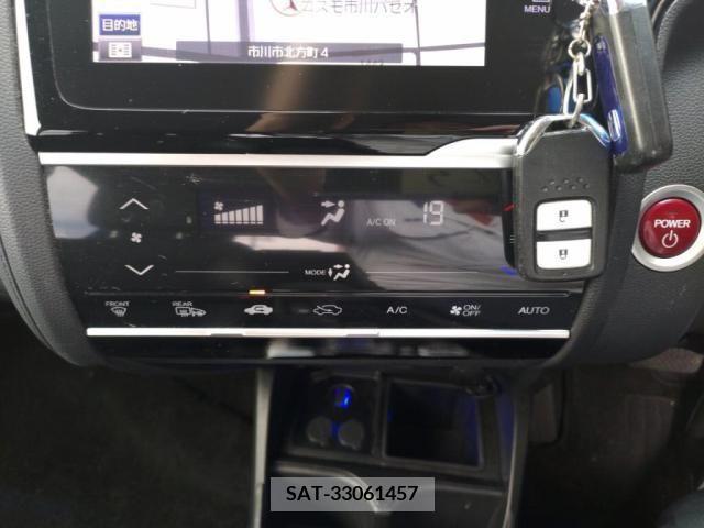 Honda FIT HYBRID 2014-11 304067-16