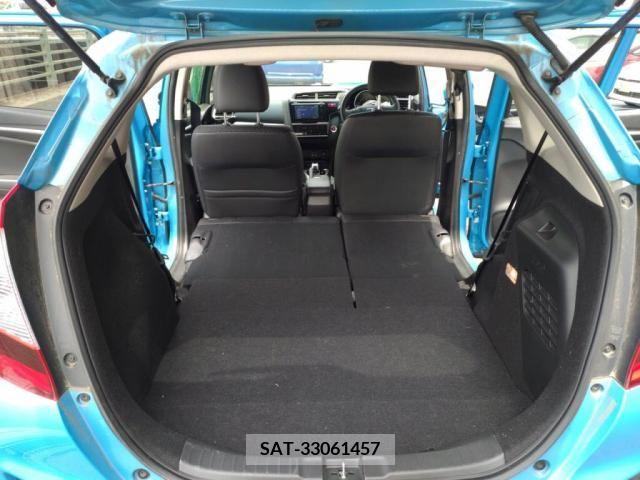 Honda FIT HYBRID 2014-11 304067-26