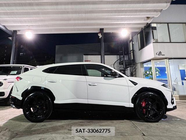 Lamborghini URUS 2019-99 321300-3