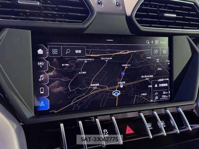 Lamborghini URUS 2019-99 321300-16