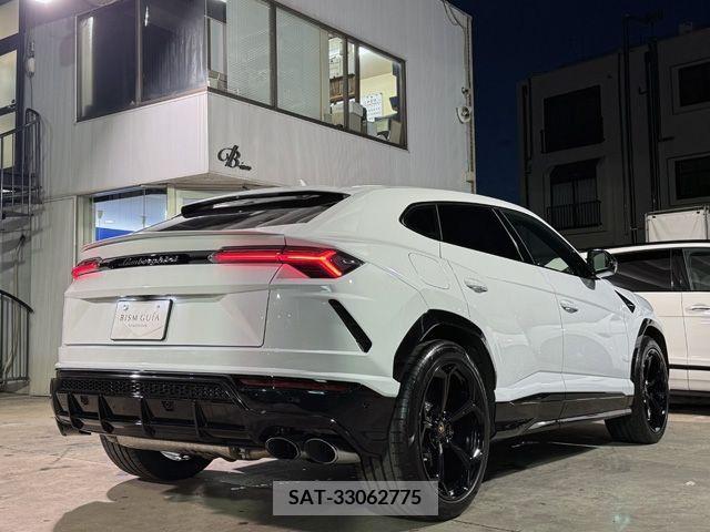 Lamborghini URUS 2019-99 321300-7