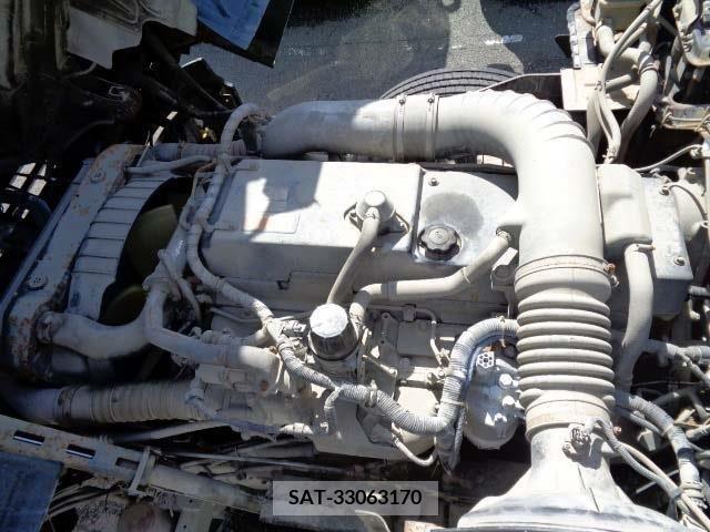 Nissan QUON 2008-11 282619-3