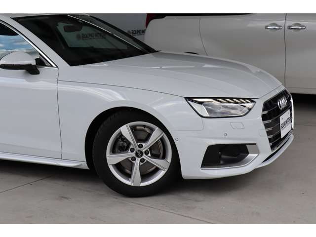 Audi A4 2022-05 180600-3
