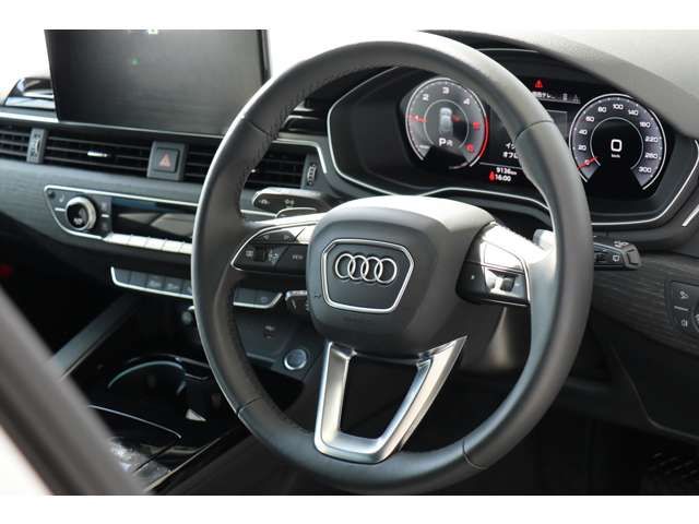 Audi A4 2022-05 180600-11