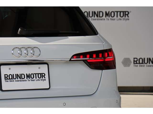 Audi A4 2022-05 180600-7
