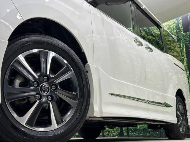 Toyota VOXY 2018-11 188348-13